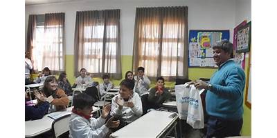 ESCUELA  GENERAL NAPOLEON URIBURU