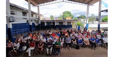 ESCUELA RDO. PADRE GASTON VERGONJEANNE
