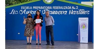 LIC. ANICETO VILLAMAR