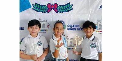 NIÑOS HEROES