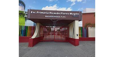 RICARDO FLORES MAGON