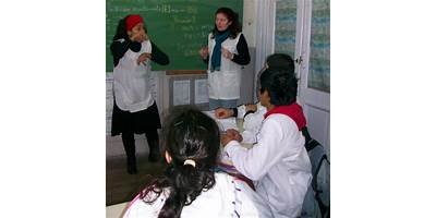 ESC. BILINGÜE PARA NIÑOS,NIÑAS, JOVENES Y ADULTOS CON DISCAPACIDAD AUDITIVA Y FORMACIÓN Nº 28 BARTOLOME AYROLO DE 16