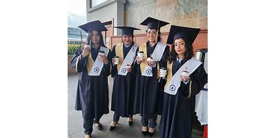 ACADEMIA COMERCIAL E INSTITUTO LOURDES