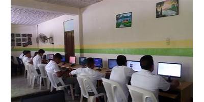 CENTRO EDUCATIVO ESTUDIANTIL CON ORIENTACIÓN EN COMPUTACIÓN