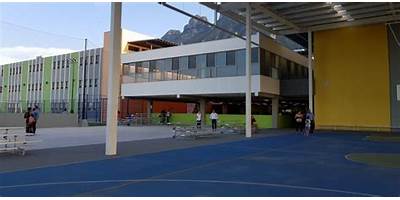 COLEGIO INTERNACIONAL WEST HEIGHTS