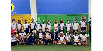 COLEGIO MULTICULTURAL DE MONTERREY