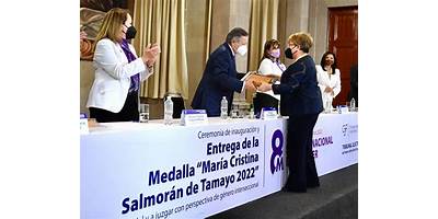 CRISTINA SALMORAN DE TAMAYO