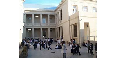 ESCUELA OLEGARIO VICTOR ANDRADE