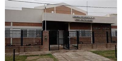 ESCUELA SECUNDARIA WALTER HEINZE 74