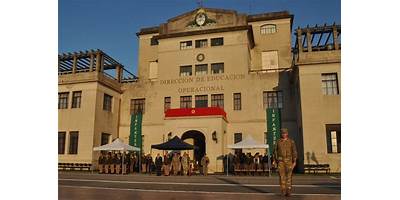 ESCUELA TTE. GRAL. PEDRO EUGENIO ARAMBURU