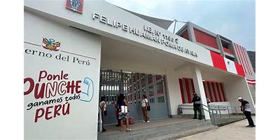 FELIPE GUAMAN POMA DE AYALA