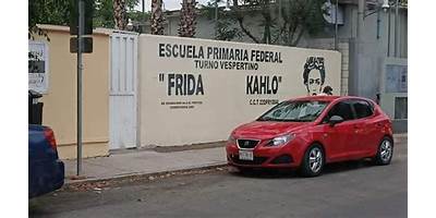 FRIDA KAHLO
