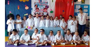 NUESTROS CHIQUITINES