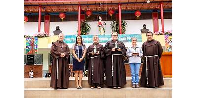 PERUANO CHINO JUAN XXIII