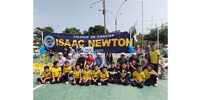 ISAAC NEWTON DEL AGUSTINO