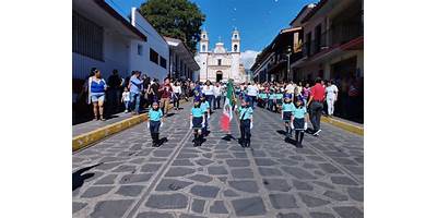NIÑOS HEROES