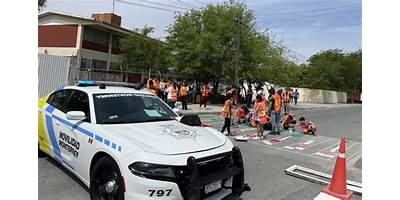 PROFRA. ESTHER TORRES MIRELES