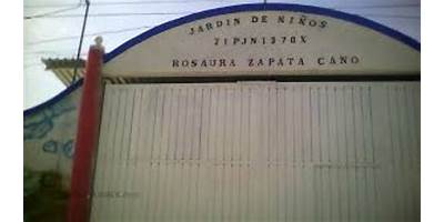 ROSAURA ZAPATA