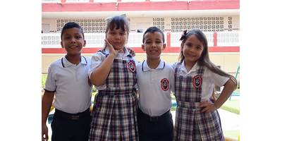 SAGRADA FAMILIA DE LAS LOMAS