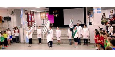 URSULA LLAMES DE LAPUENTE