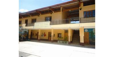 CENTRO EDUCATIVO "PAVAROTTI"