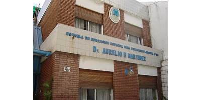 ESC. PARA NIÑOS,NIÑAS, JOVENES Y ADULTOS CON DISCAPACIDAD MENTAL Y FORMACIÓN INTEGRAL Nº 6 CLELIA AMELIA C.SESSA DE 18