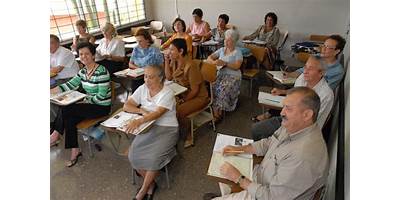 CENTRO DE ADULTOS Nº704/01