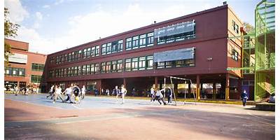 ESCUELA ITALIANA CRISTOFORO COLOMBO