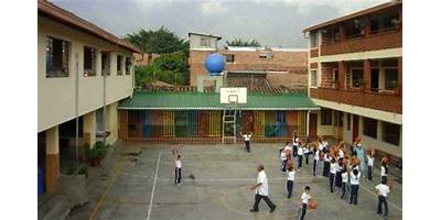 INSTITUTO ANA MARIA JANER
