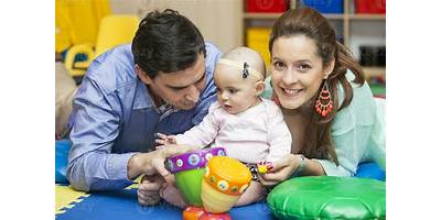 JUGANDO CON MAMA