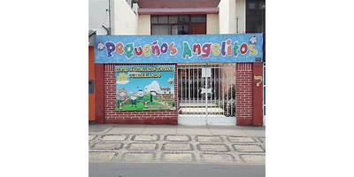 PEQUEÑOS ANGELITOS IX