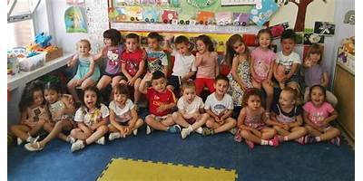 PEQUEÑOS DESCUBRIDORES