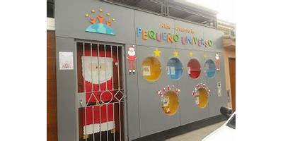 PEQUEÑOS FUNDADORES