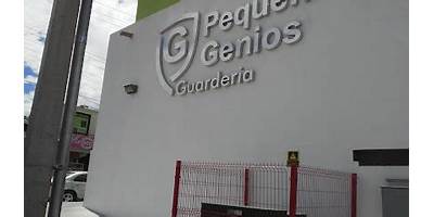 PEQUEÑOS GENIOS