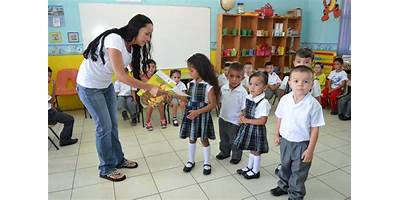2004 AÑO DE LA EDUCACION PREESCOLAR OBLIGATORIA