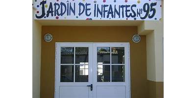 JARDIN DE INFANTES NRO 179 DOCTOR ESTEBAN L. MARADONA