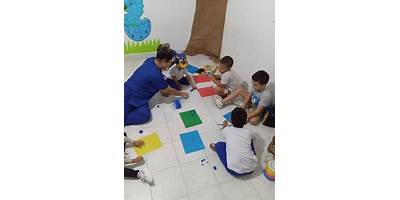 COLEGIO INFANTIL MANITAS A LA OBRA