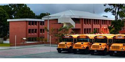 COLEGIO SUIZO AMERICANO SAN CRISTOBAL