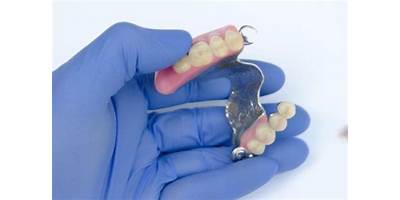 COLEGIO SHILLINGBURG DE PROTESIS DENTAL