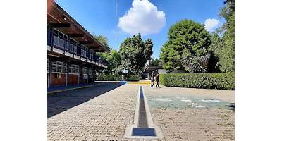 CENTRO UNIVERSITARIO UNE