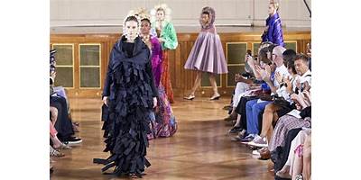 CENTRO DE ENSEÑANZA SUPERIOR EN DISEÑO DE MODAS