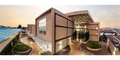 ESCUELA BANCARIA Y COMERCIAL CAMPUS TOLUCA