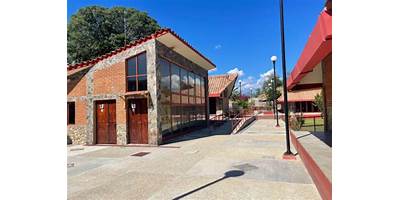 INSTITUTO DE ESTUDIOS SUPERIORES REU