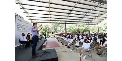 INSTITUTO UNIVERSITARIO DE ESTUDIOS CHIAPAS PLANTEL ANGEL ALBINO CORZO